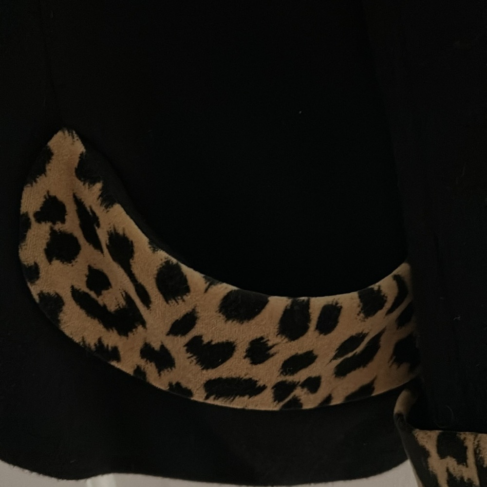 Claudia Richard Black Jacket with Leopard Trim - Picture 4 of 5